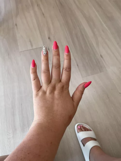 Ready for a refresh. What colour should I pick next? Kidding. I always choose pink.