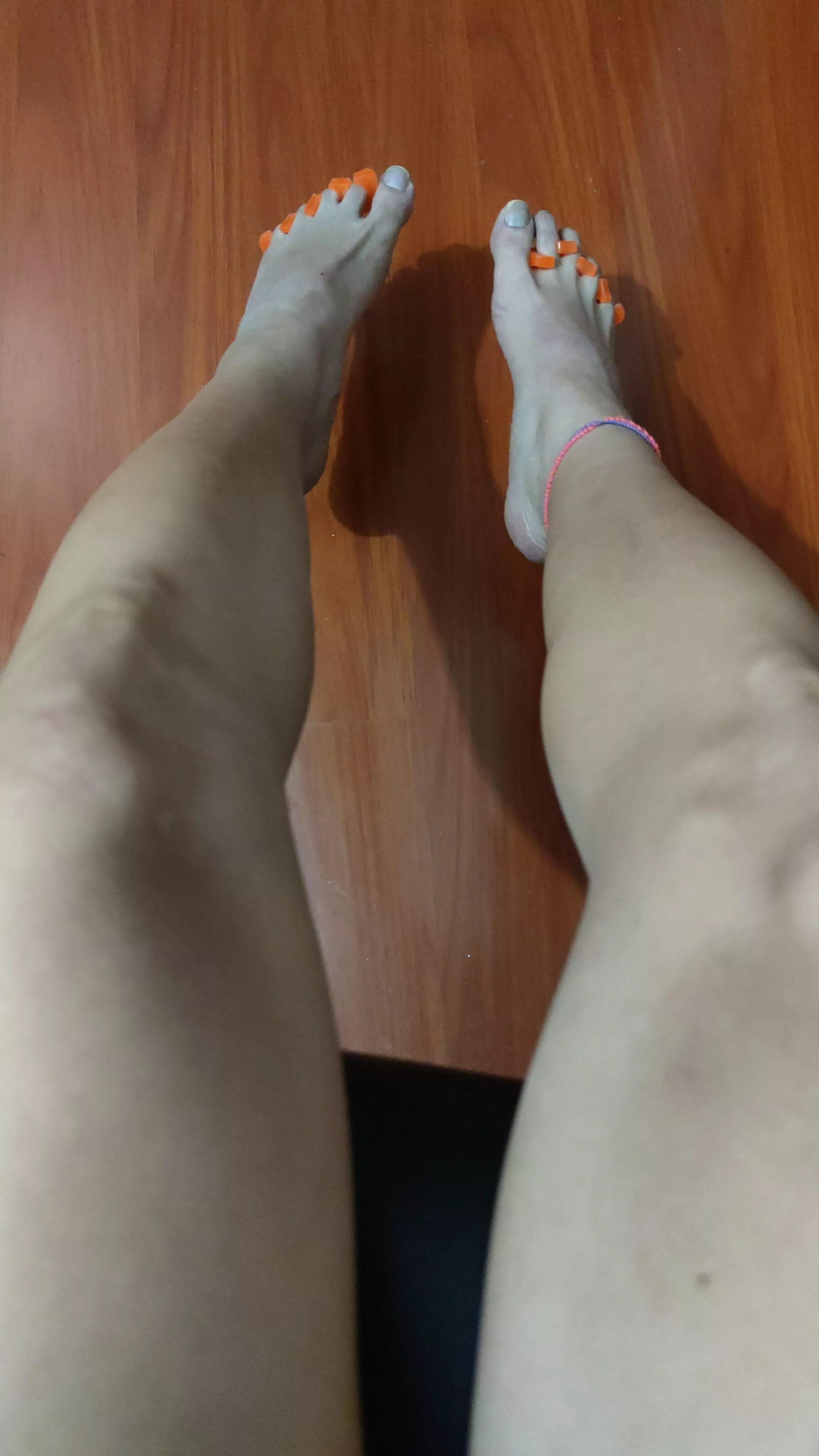 what color should I use???? 👣👣