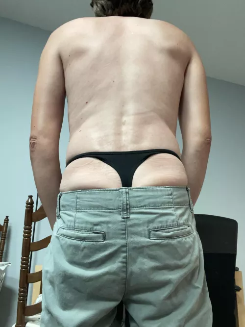 What if my thong pops up like this when I sit down to lunch? 😜