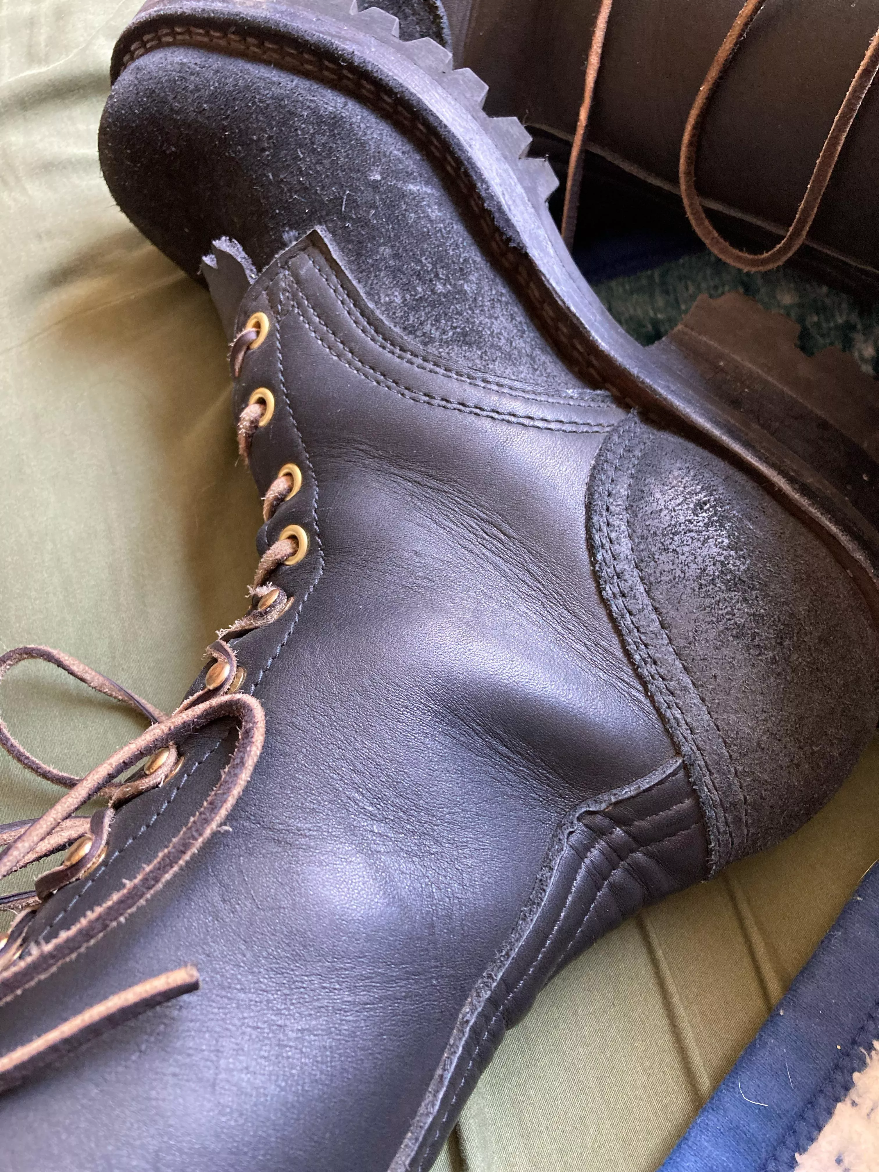 When should I wax/oil my boots? Was told to wait until they’ve broken in to condition, but these are 80 plus hour break in boots what’s your take nicks Drew’s whites jk’s owners