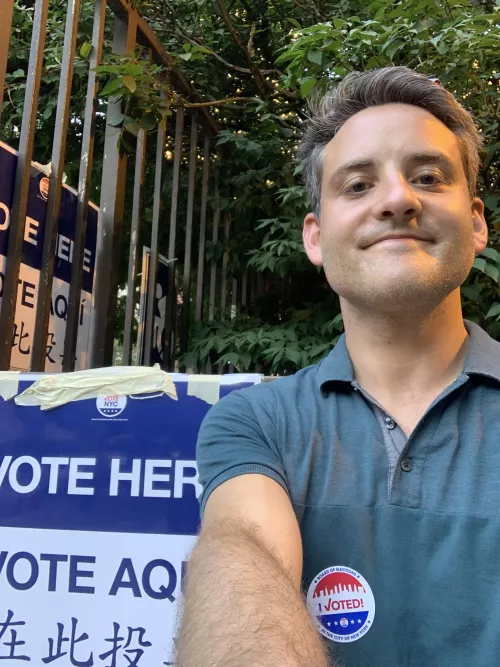 Will this voting selfie earn me any IG followers? 😆