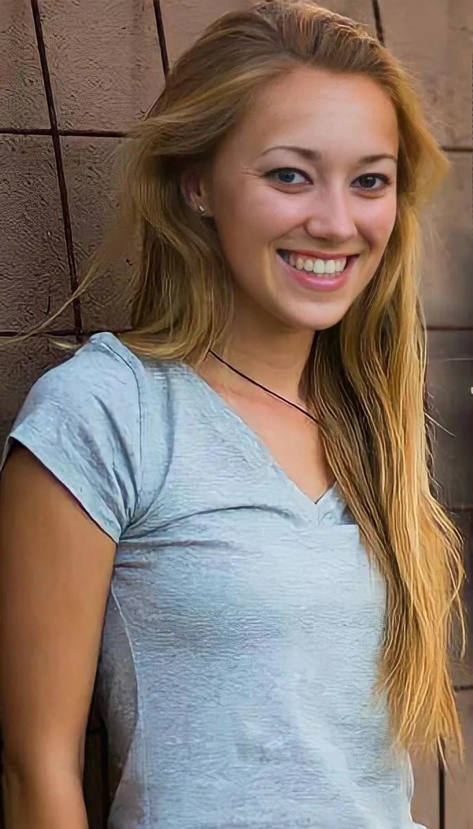 20F trying to look professional, but am I worthy of a tribute? 🤣