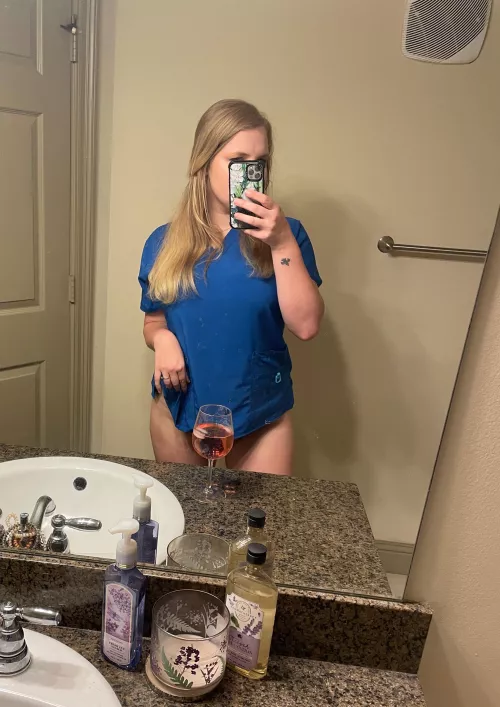 A glass of wine and scrubs coming o[f]f makes for a good start to my evening