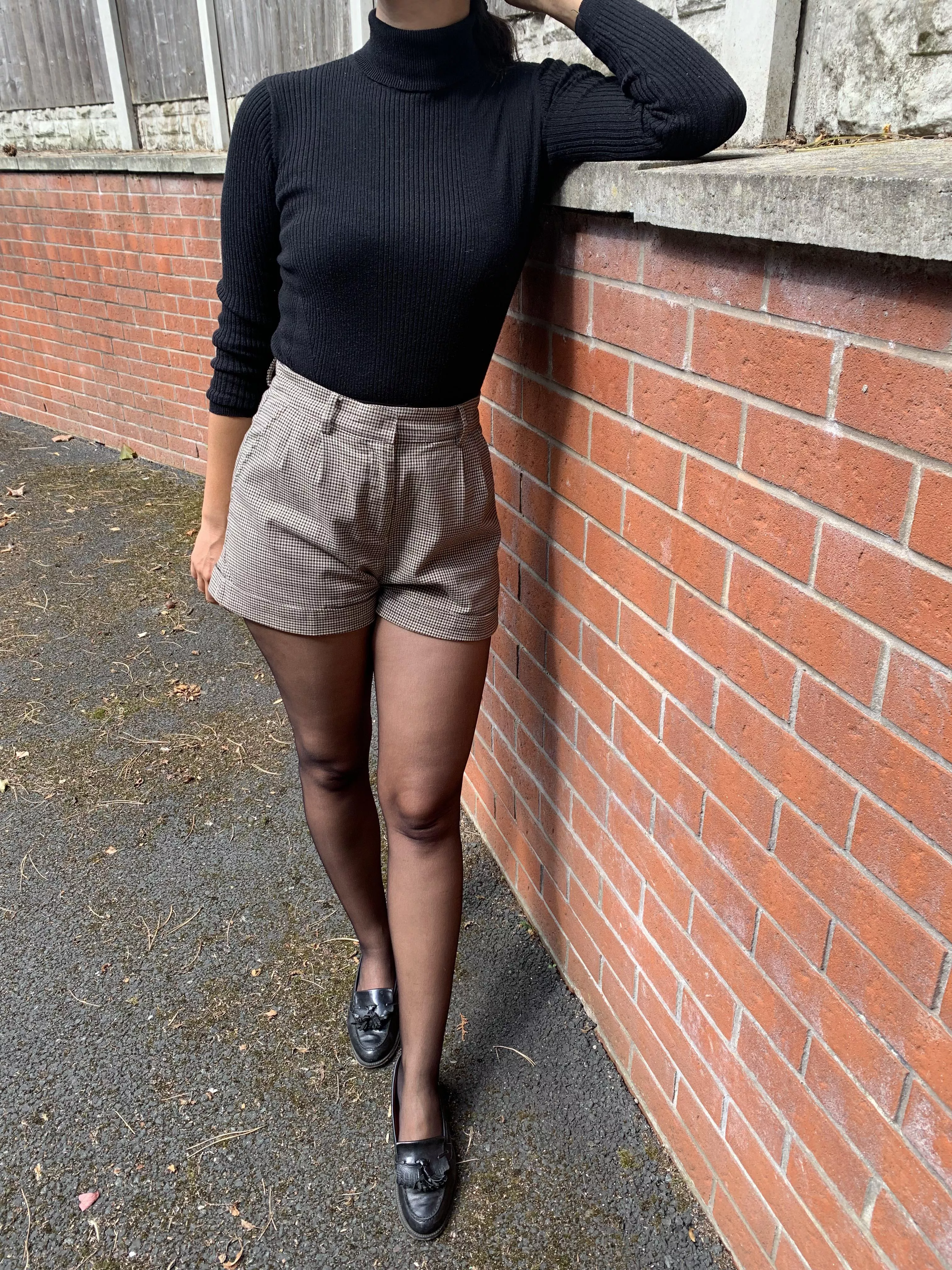 Day 7 of office trouble: boss’s wife is going outta town! I should have worn my above-knee boots 😆