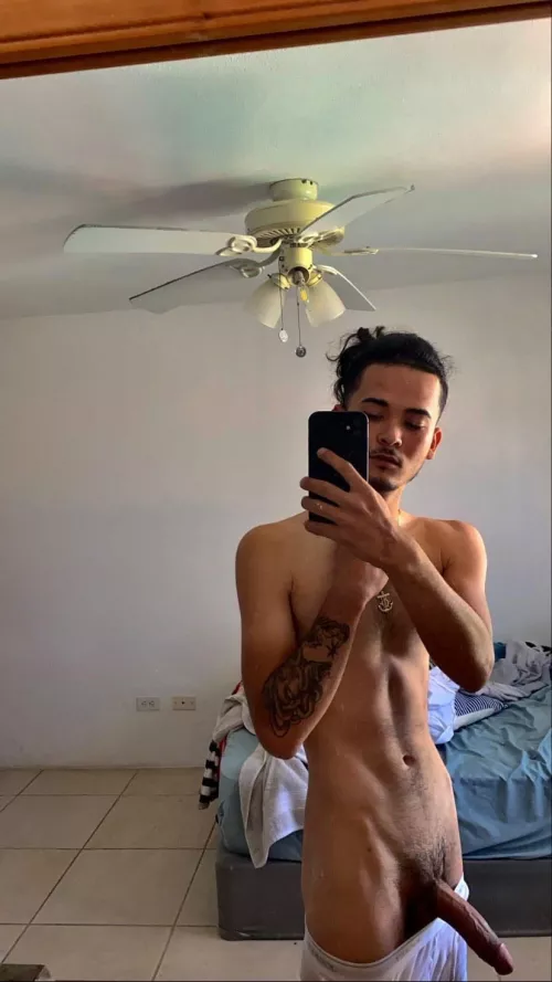 How’s your night going ? My dms are dry