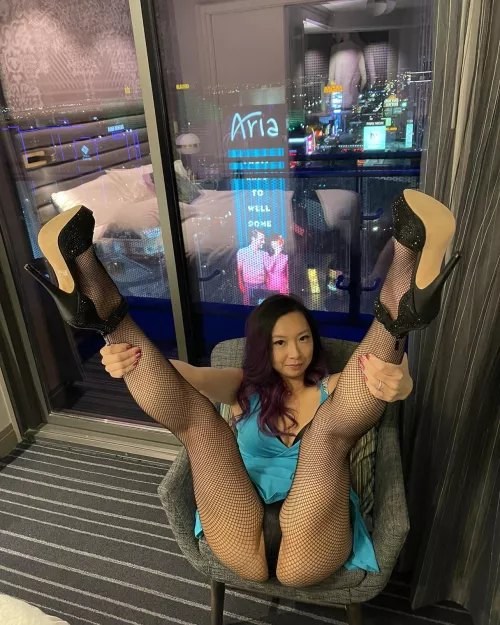 I’ll hold ‘em up and you please yourself