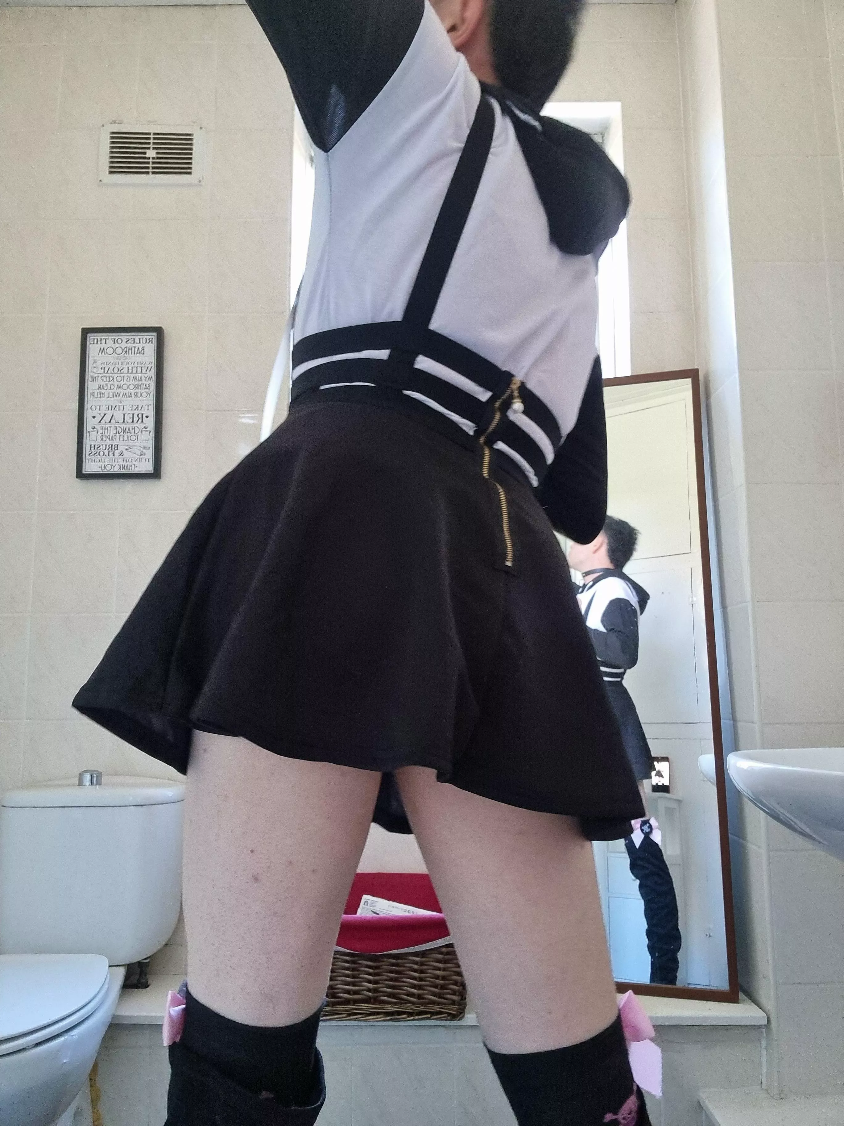 just wanted to show you guys how I look after my weight loss