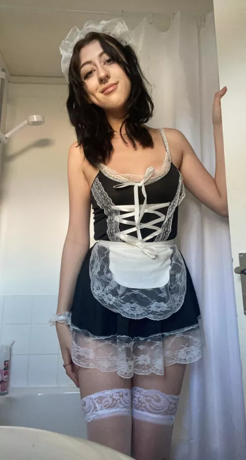 let me be ur maid 💦💦