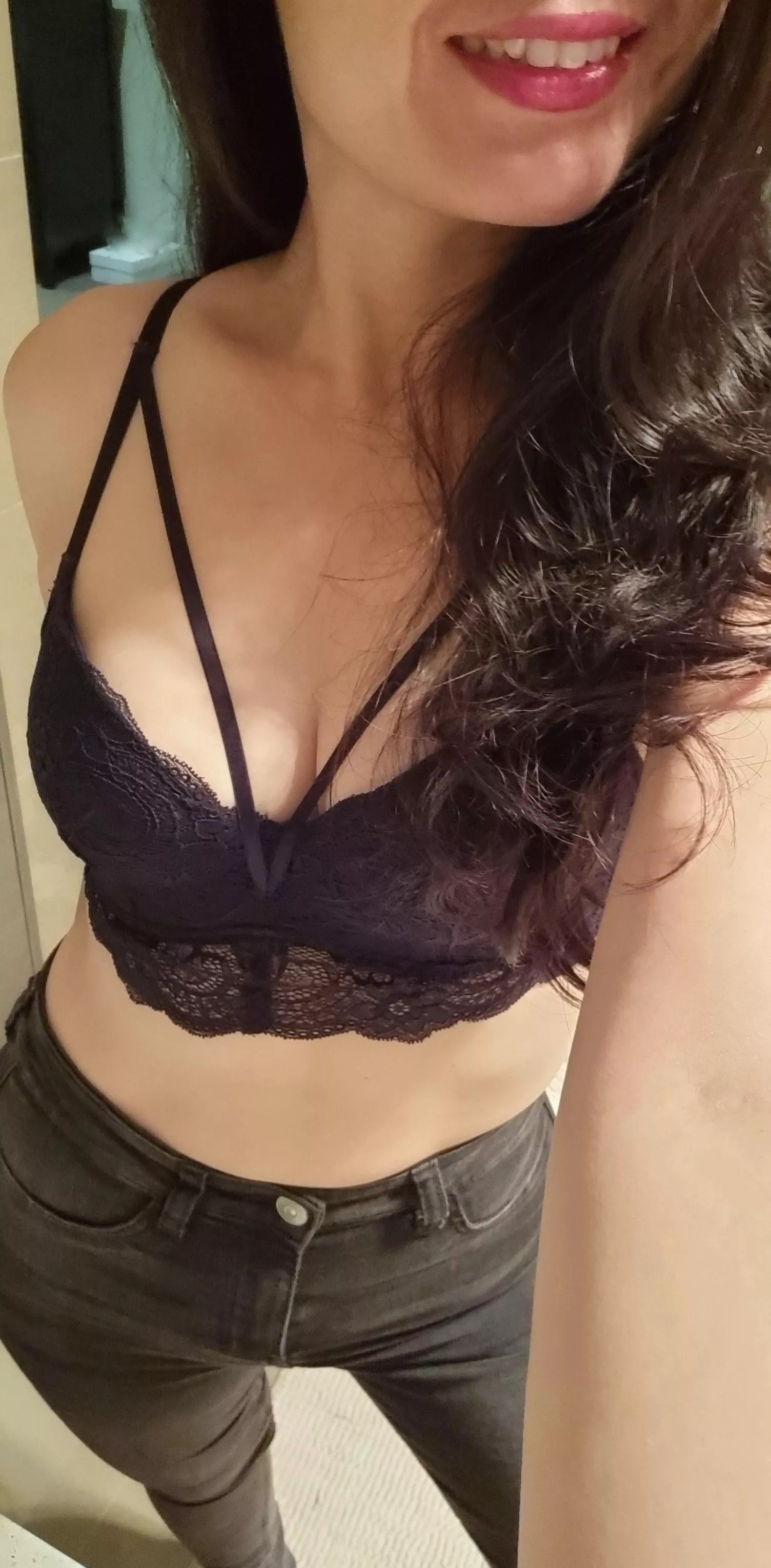 Wearing the essentials, especially the smile [F]