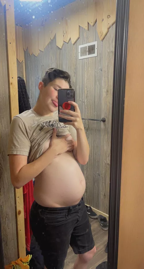 Belly is getting bigger, and I’m getting hornier!