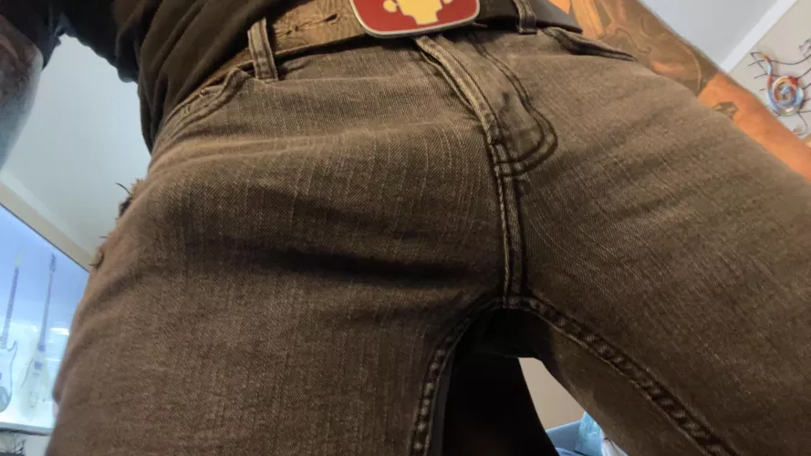 Bulging HARD this morning.