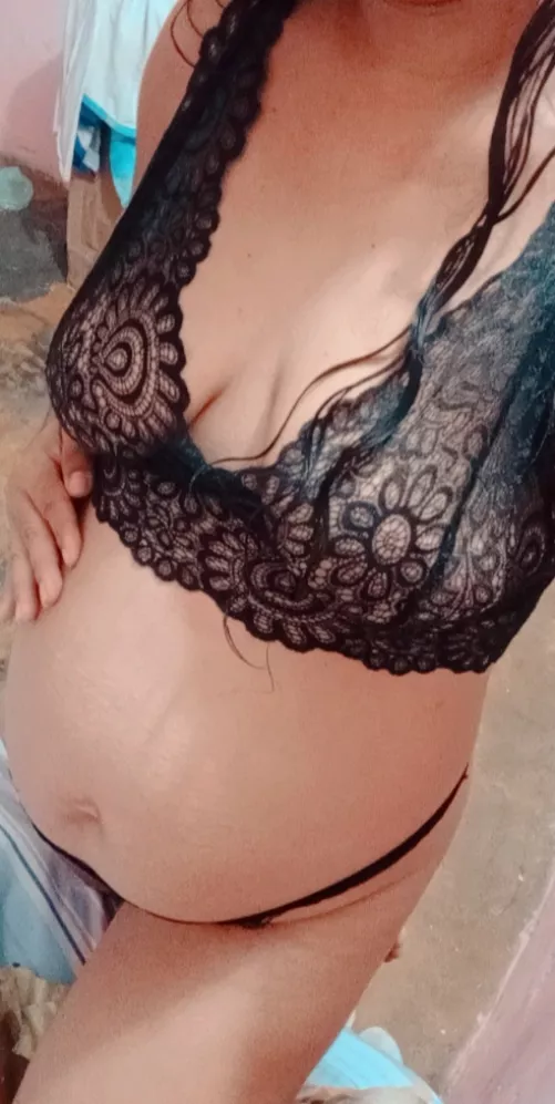 hello daddy 😘 do you want to give me a vote