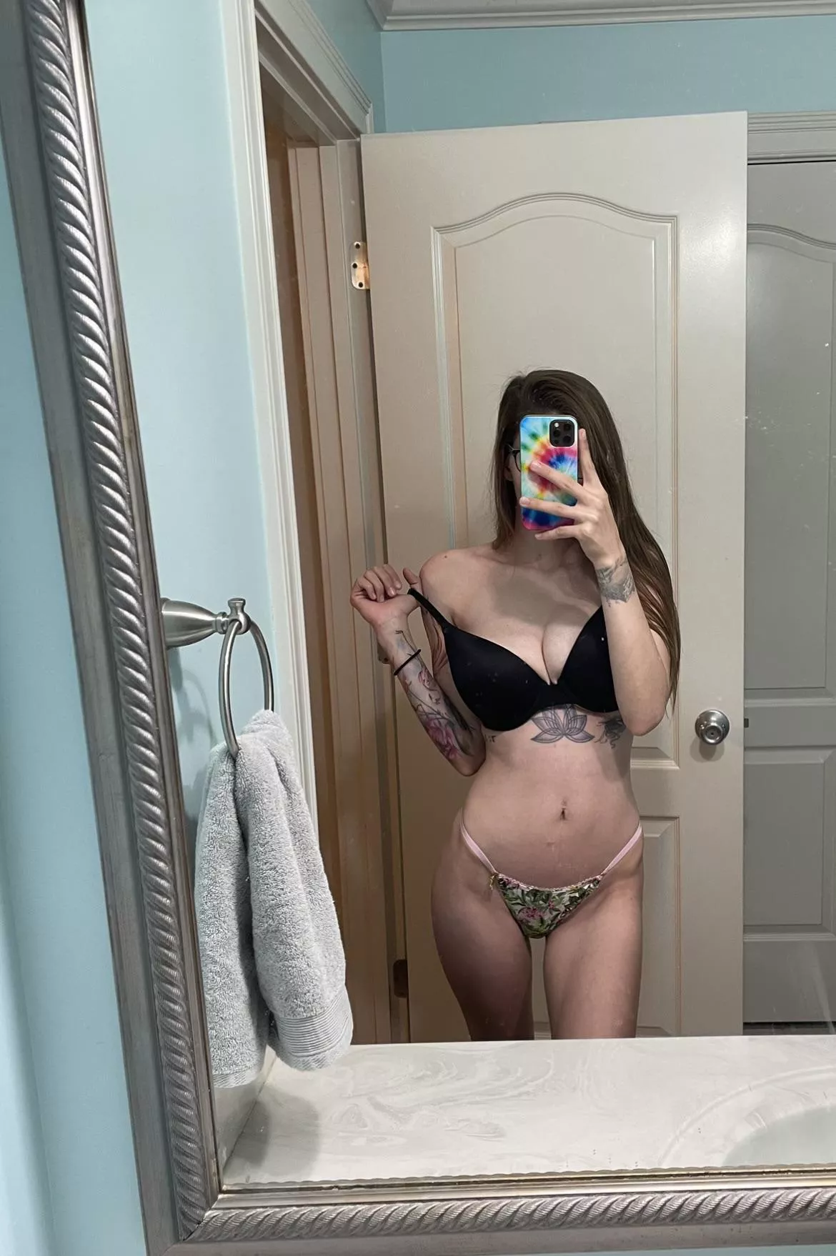 hey babe, let me help you cum! 😏