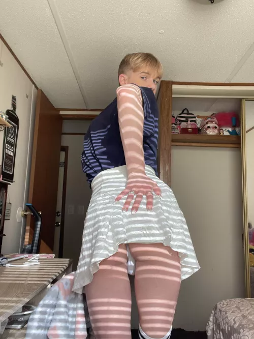 hopefully nobody notices my ass cheeks or bulge hanging out..