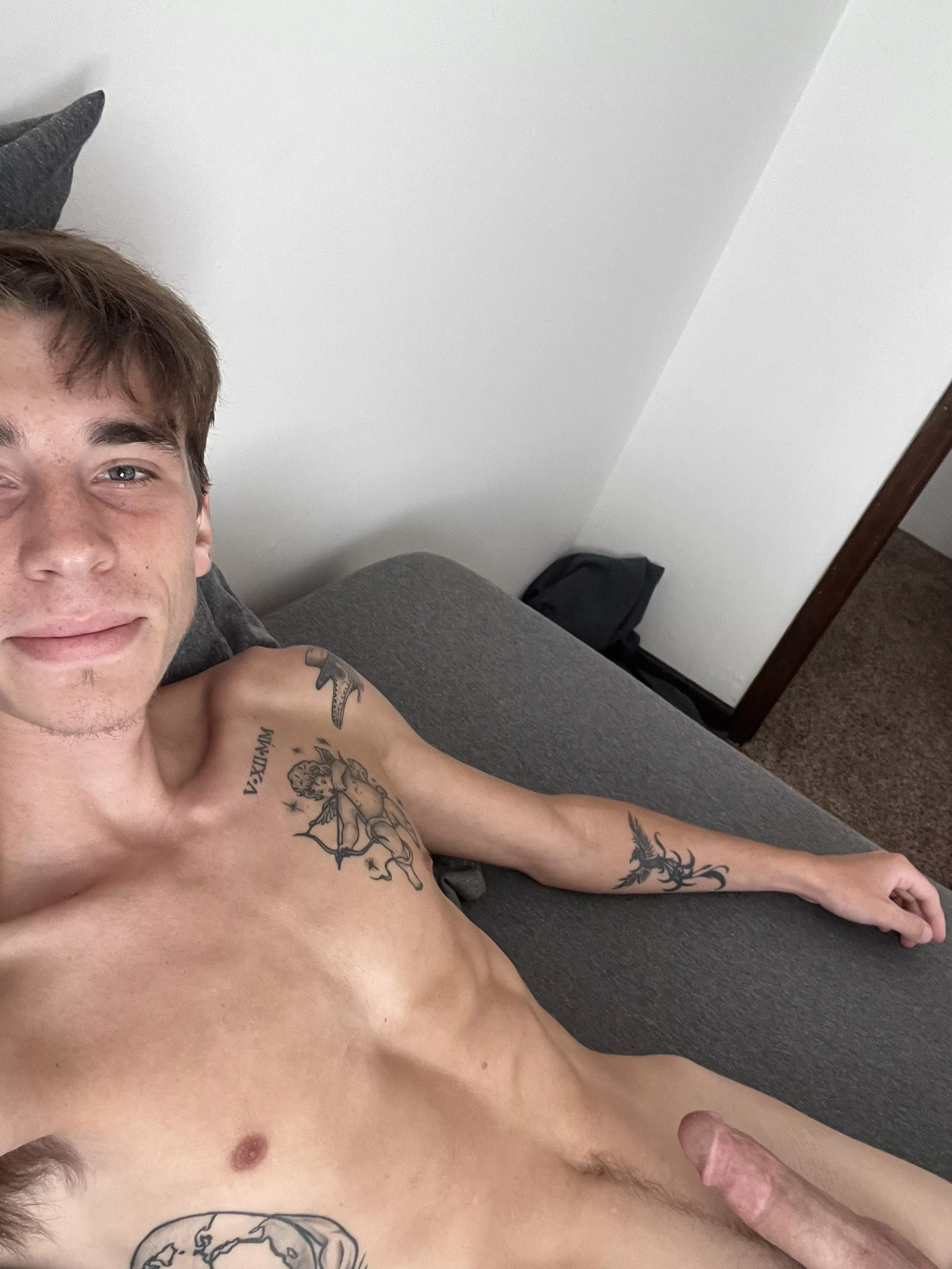 I'm to small to be in this bed alone, care to join?