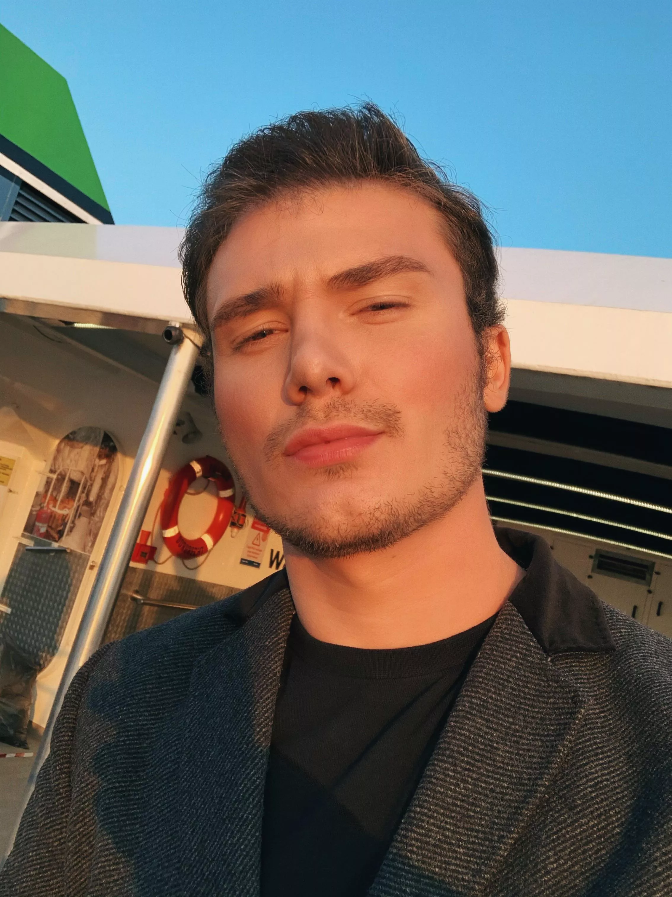 Just saying Hi! 🖤