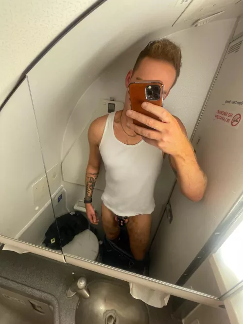 Locked 30,000 feet up 👌