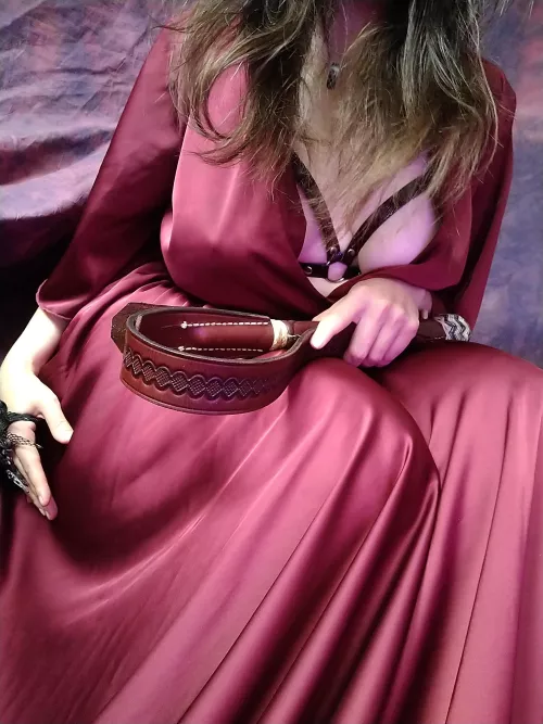 Silk and harness. Don´t mind the whip boy