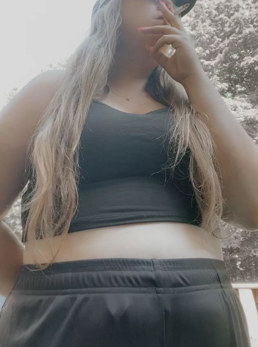 TGIF , been smoking so much lately 😅