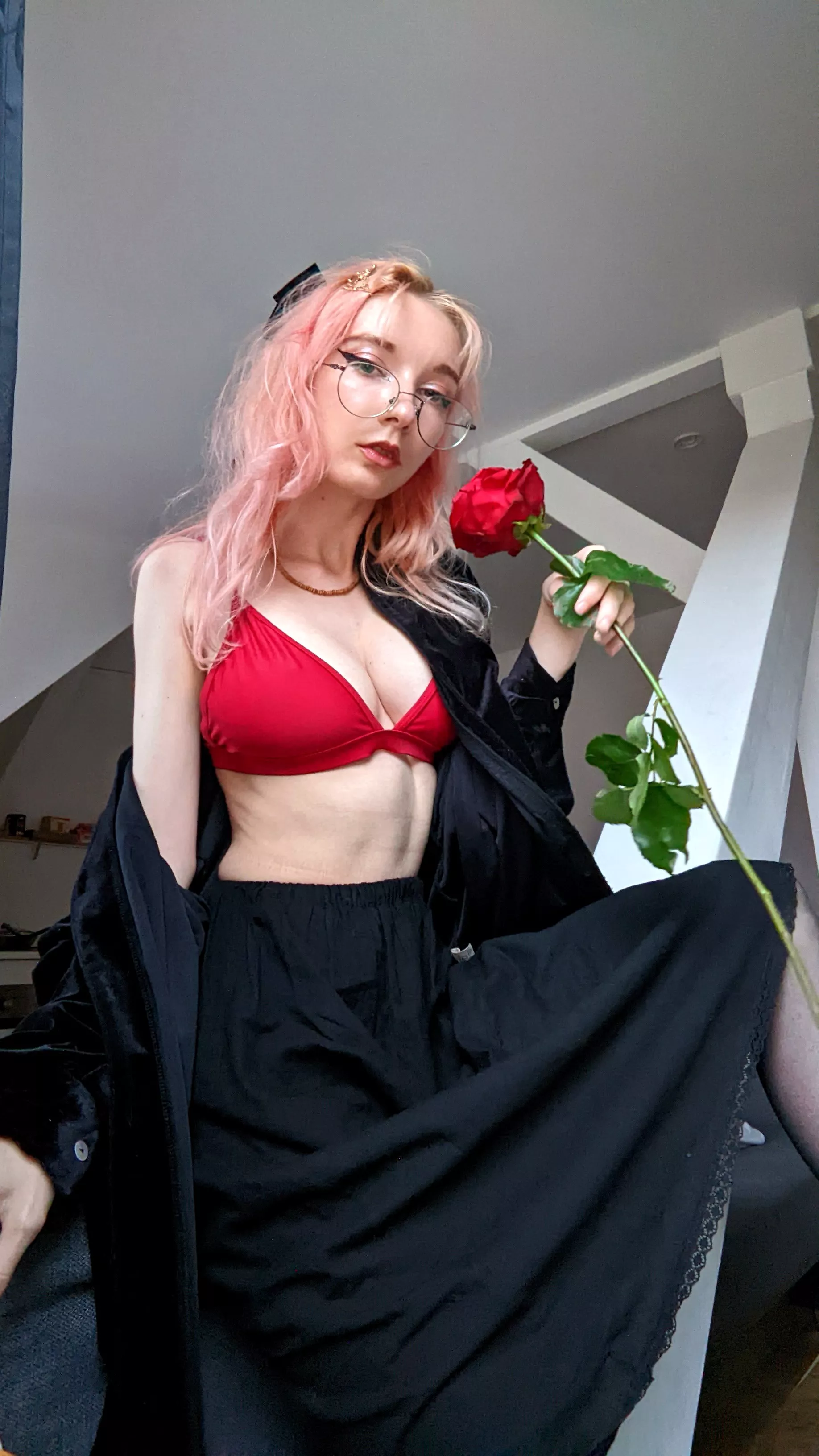 Turns out I don’t need big boobs to be sexy after all ?