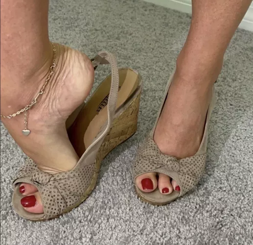 What color polish is your favorite 🤤