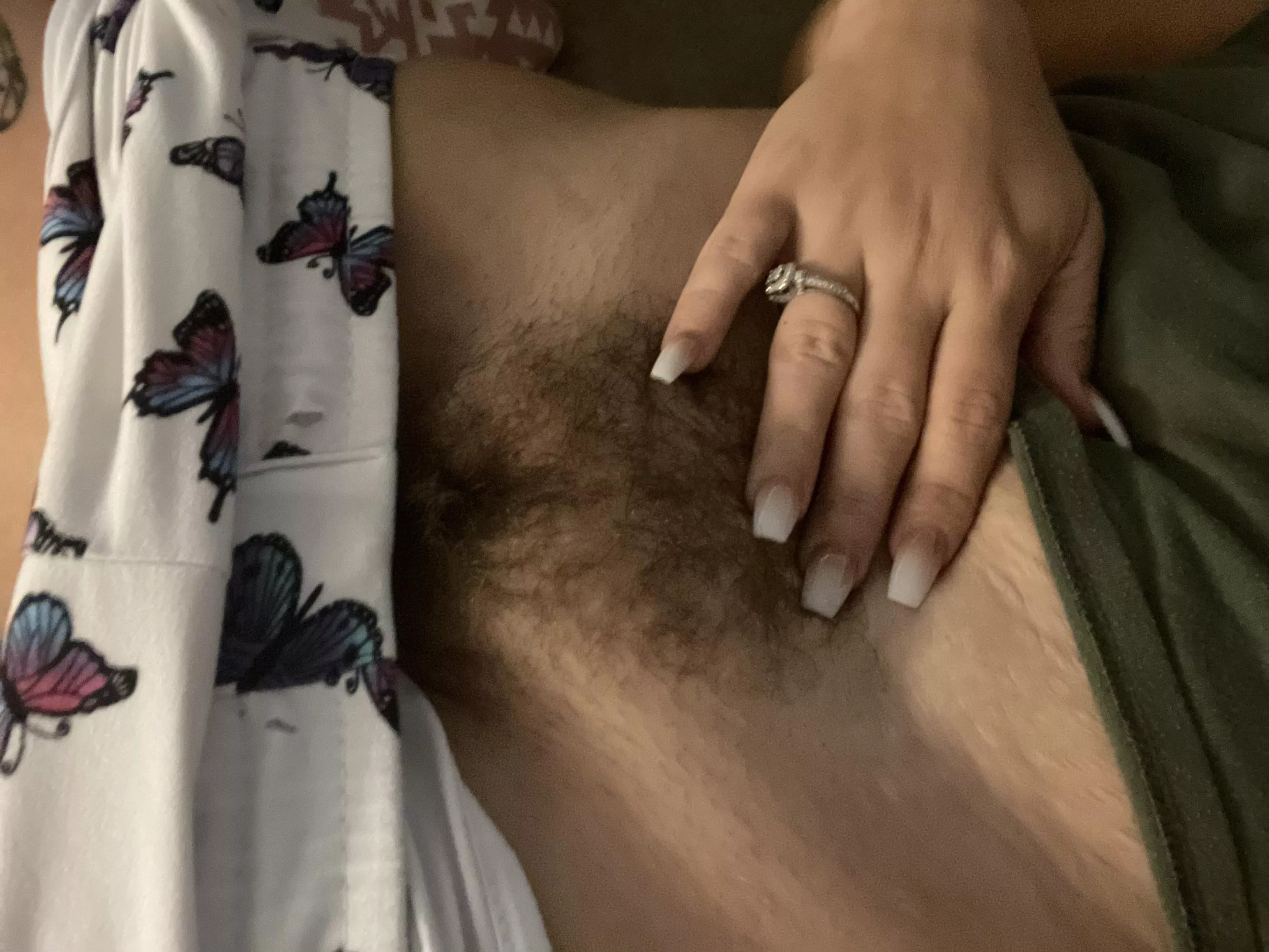 Y’all said KEEP!!!! Now I want to dye it!!! Yes or No and what color!!!! 💁🏼‍♀️