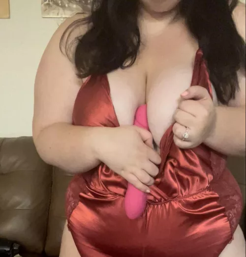 Can I be your favorite milf 😘🥰