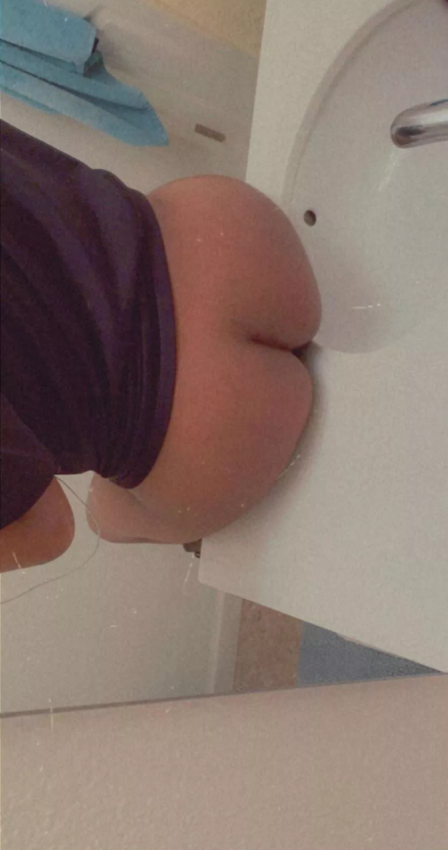 Can someone introduce me to the stoner life? (18)