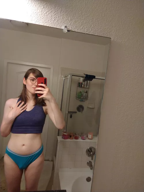 do you like my little bulge? 😘