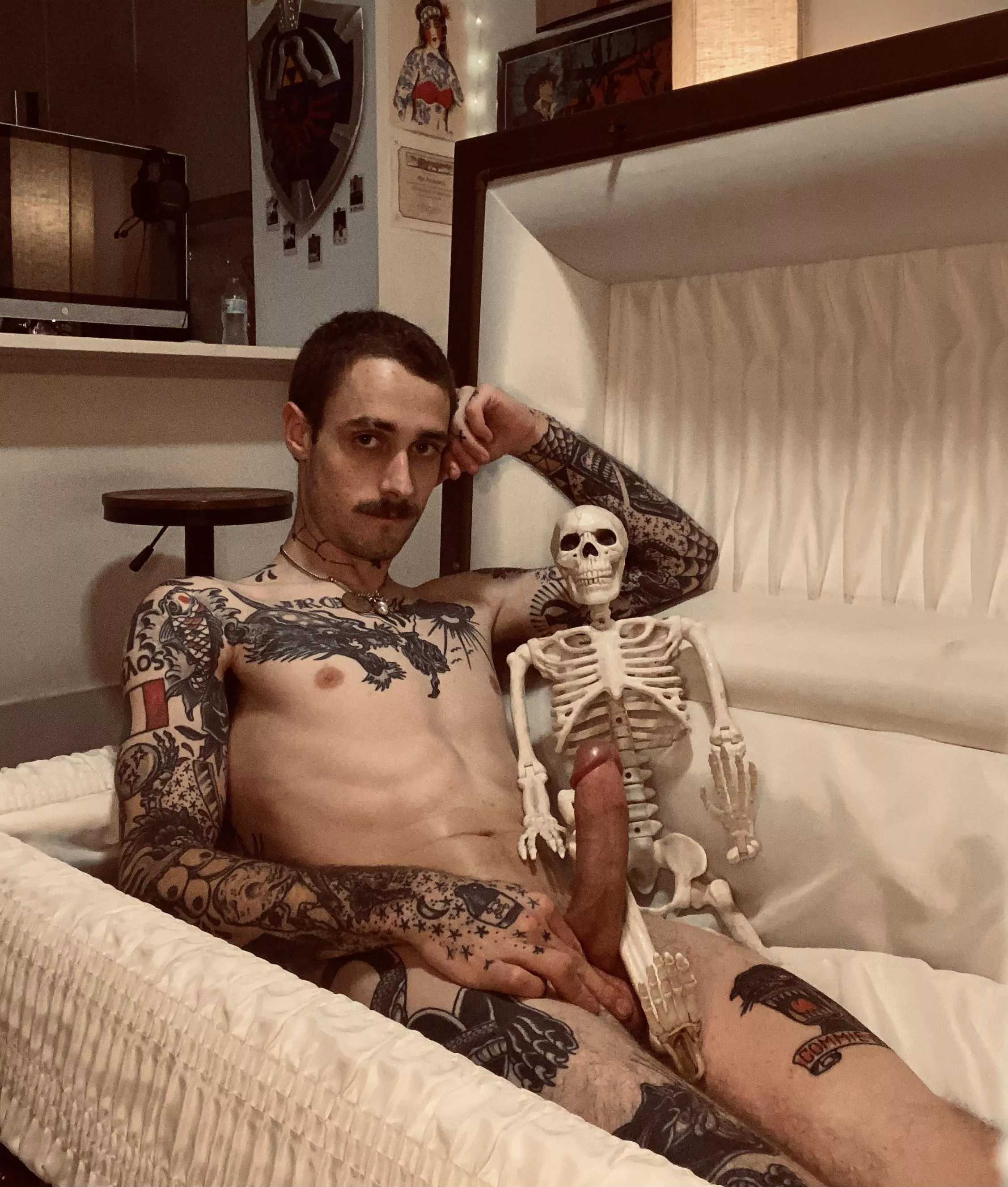 Don’t ask where I got a coffin, because I definitely didn’t get it legally 😅