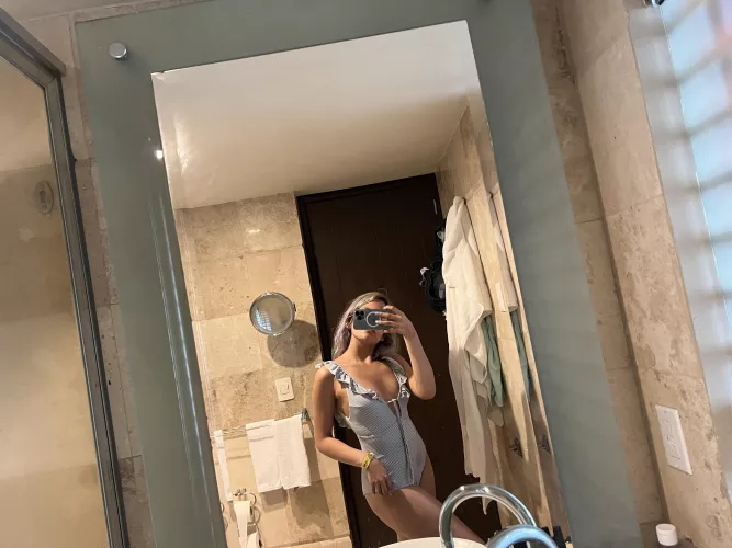 Guess her name and I’ll send you 3 nudes 😏