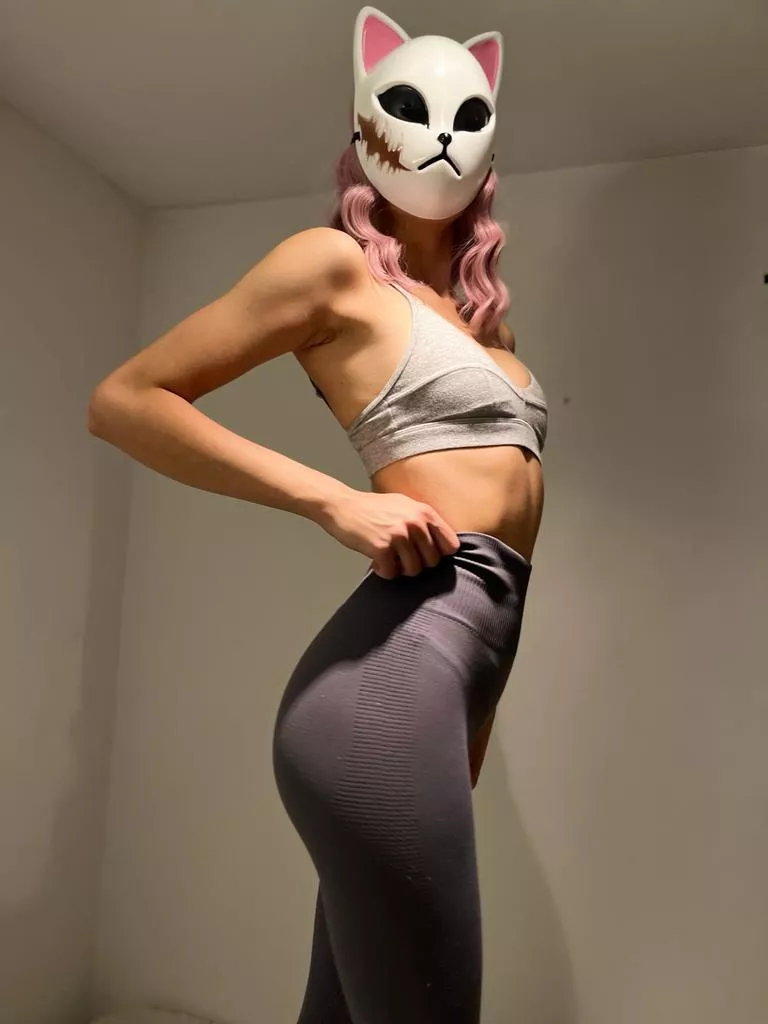 Hey 😇 im zoe im 19 you and i love kimetsu no yaiba ❤️ Hope to Make some new Friends :)