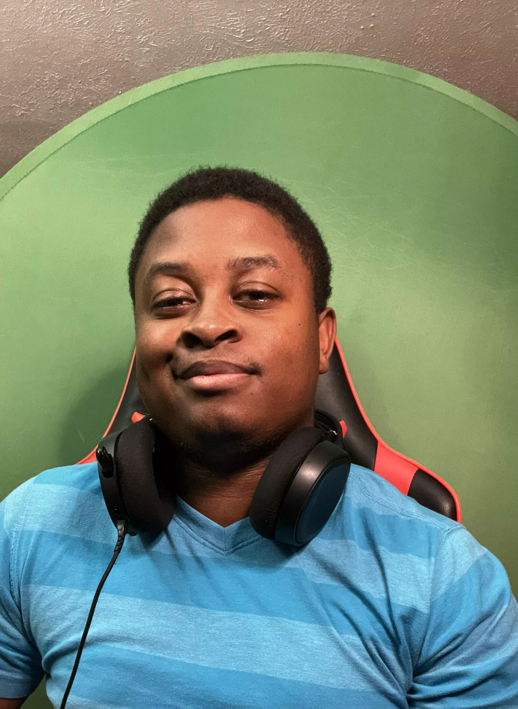 Honestly I enjoyed talking to you all. I pray for success for each and everyone of you. Thank you all to everyone that chatted on my post earlier and shared what you all do outside of streaming!Hopefully we can start a trend of kindness.