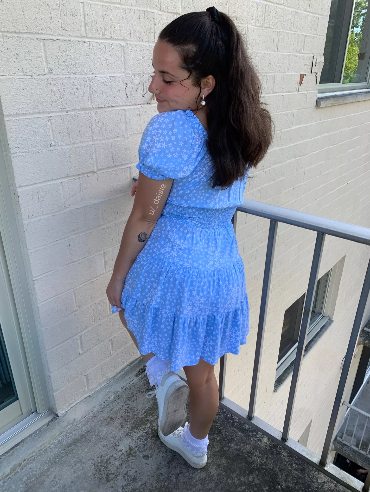 hope a mild pic is ok because i felt cute in this outfit💙