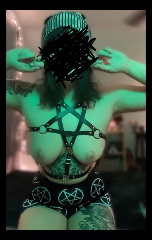 I just love how this harness makes my tits look ♡