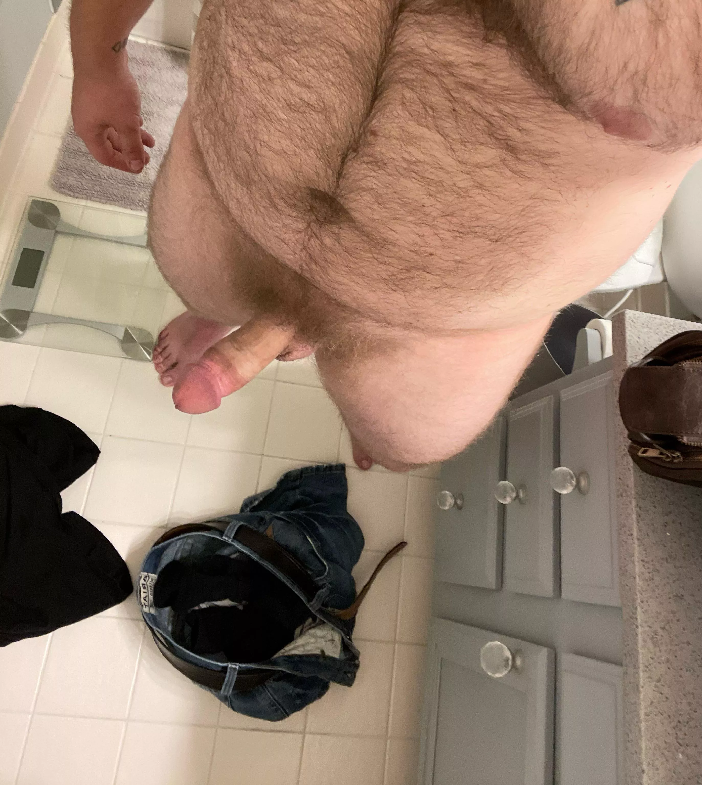 Might see if I can go to the bar and get lucky. Or I can goin out to all of y’all tonight 😏