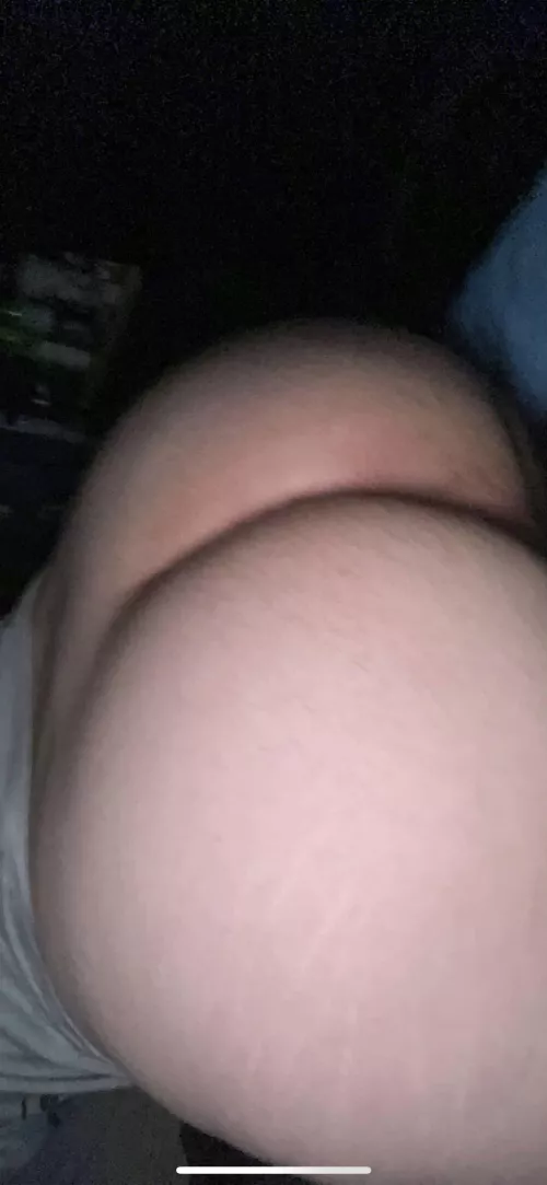 My girlfriend thinks my ass is a girls ass. What do you think?