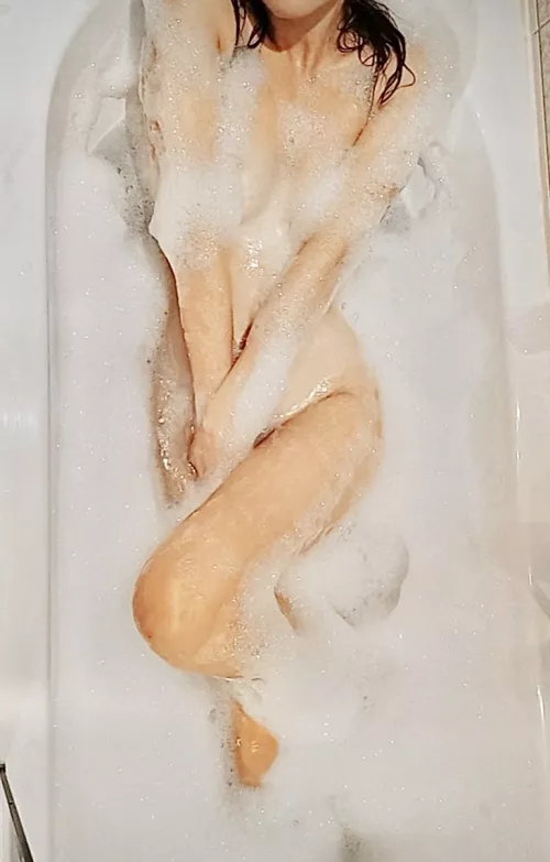 Rub my back, please 😉