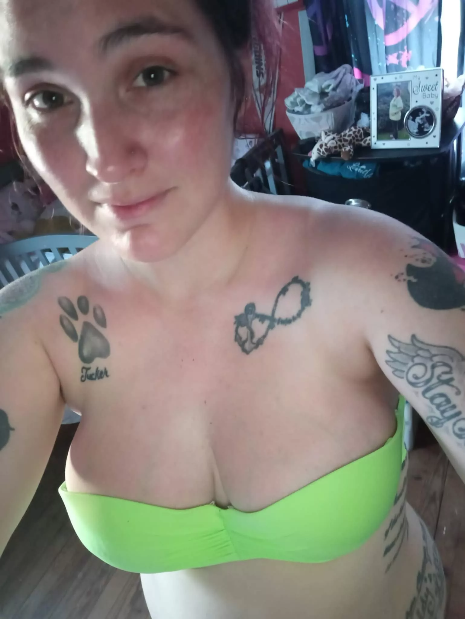 there's 9 spots left for new subscribers to get a discounted first month!! daily updates!!.