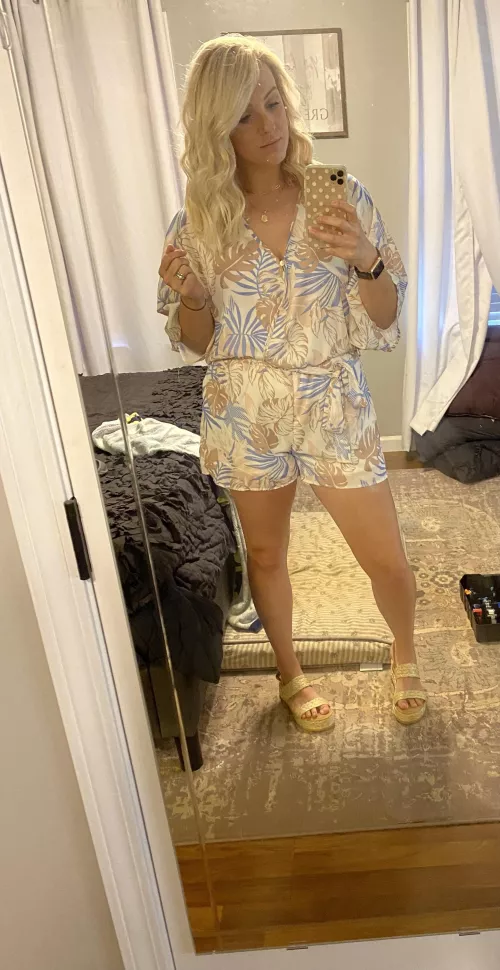 What do you think of my wife? Whats her best feature? What would you do with her? Dont hold back! We wanna hear the good stuff