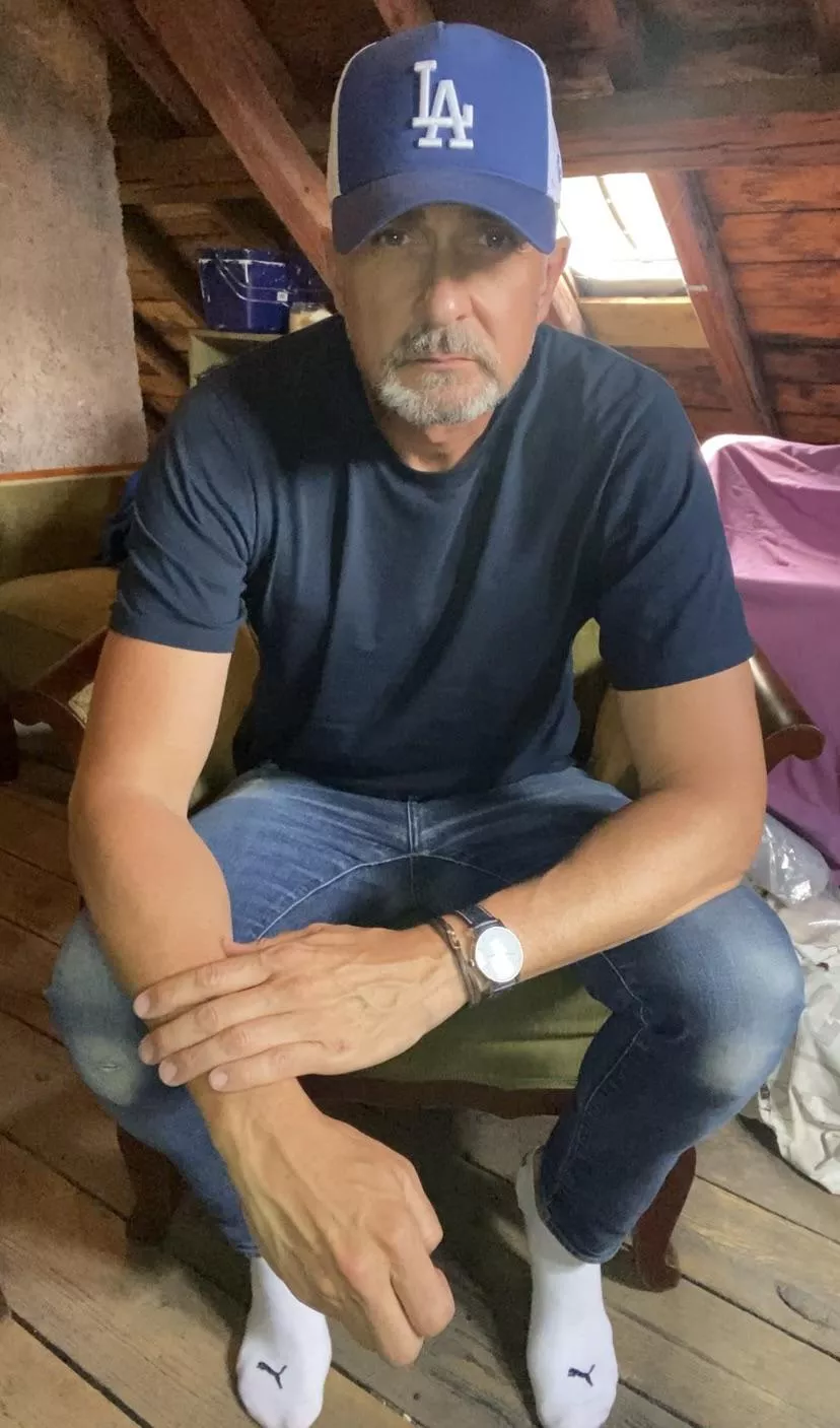 Come keep me company?