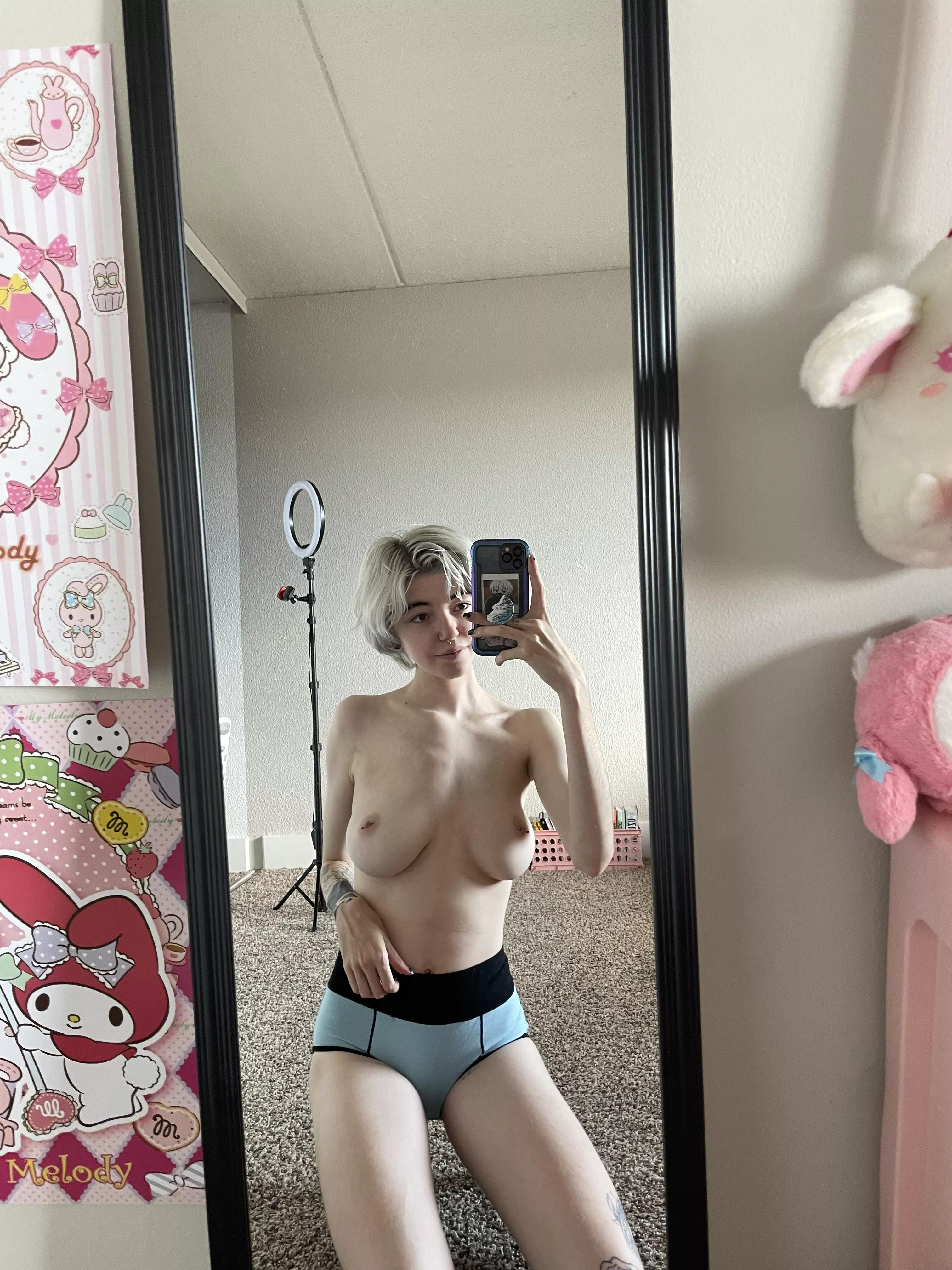 Dang do I need a haircut already? Or is this a good length