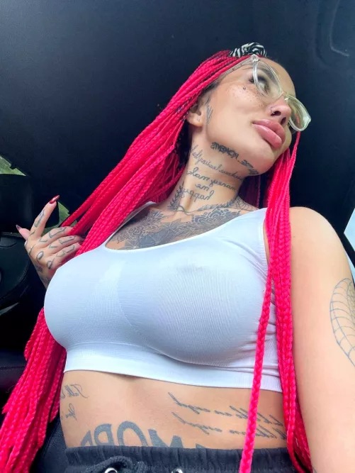 Do I have the requirements to be your girlfriend?