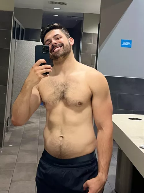 Had to come back to the gym after a weekend of drinking 😵‍💫