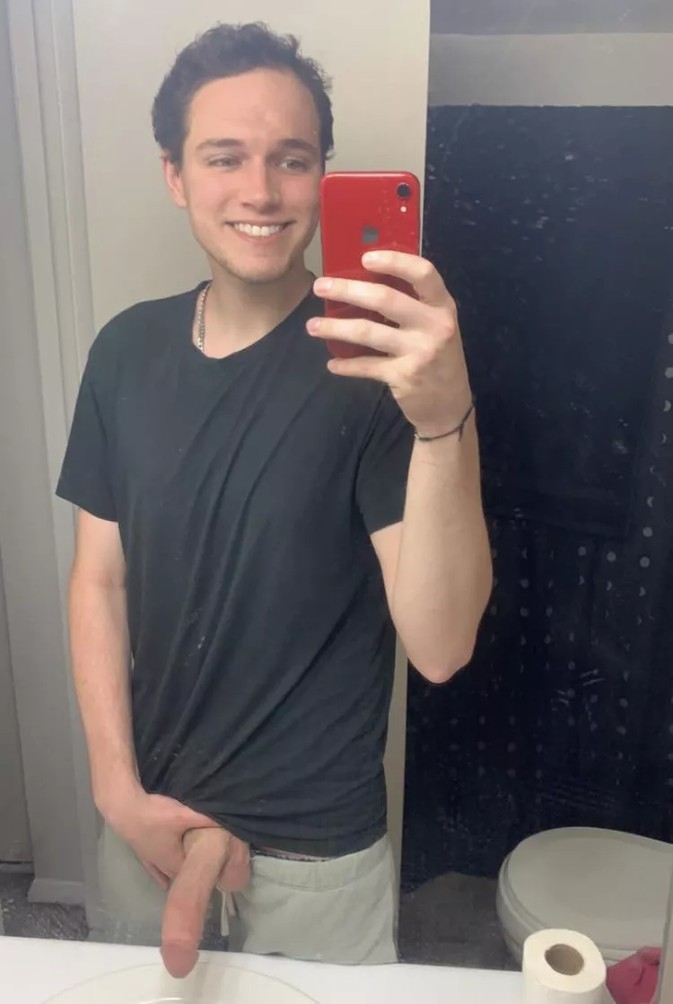 I cum so much when I’m high 😩