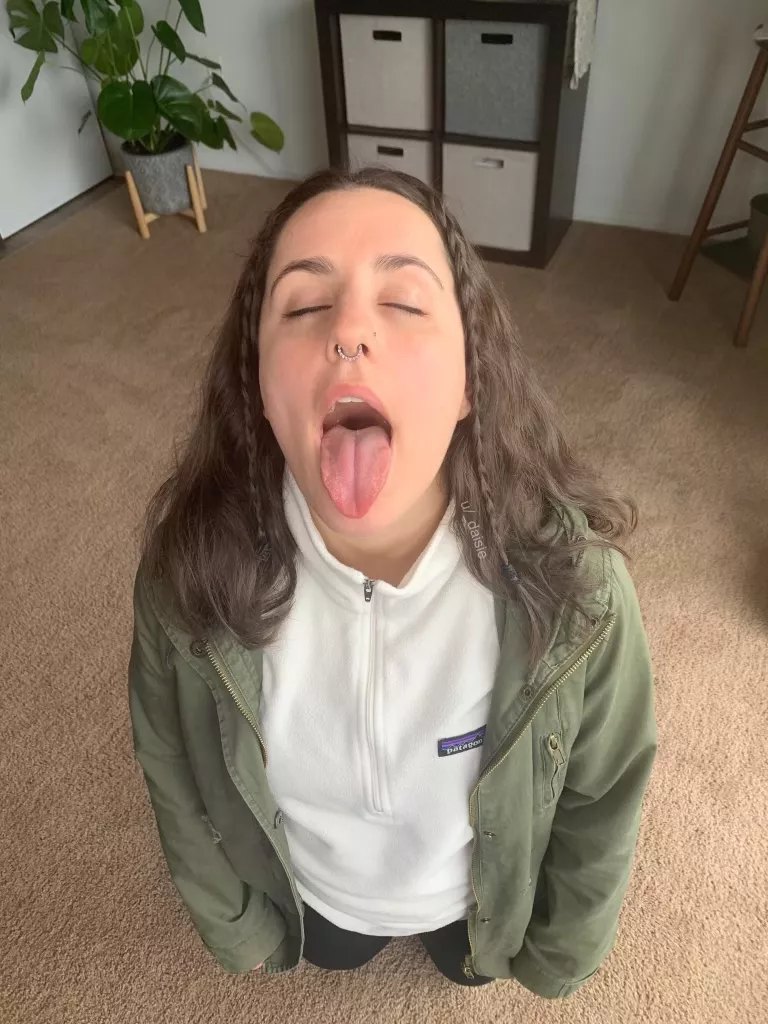 if you were my bf, i'd always make time to swallow your load❤️