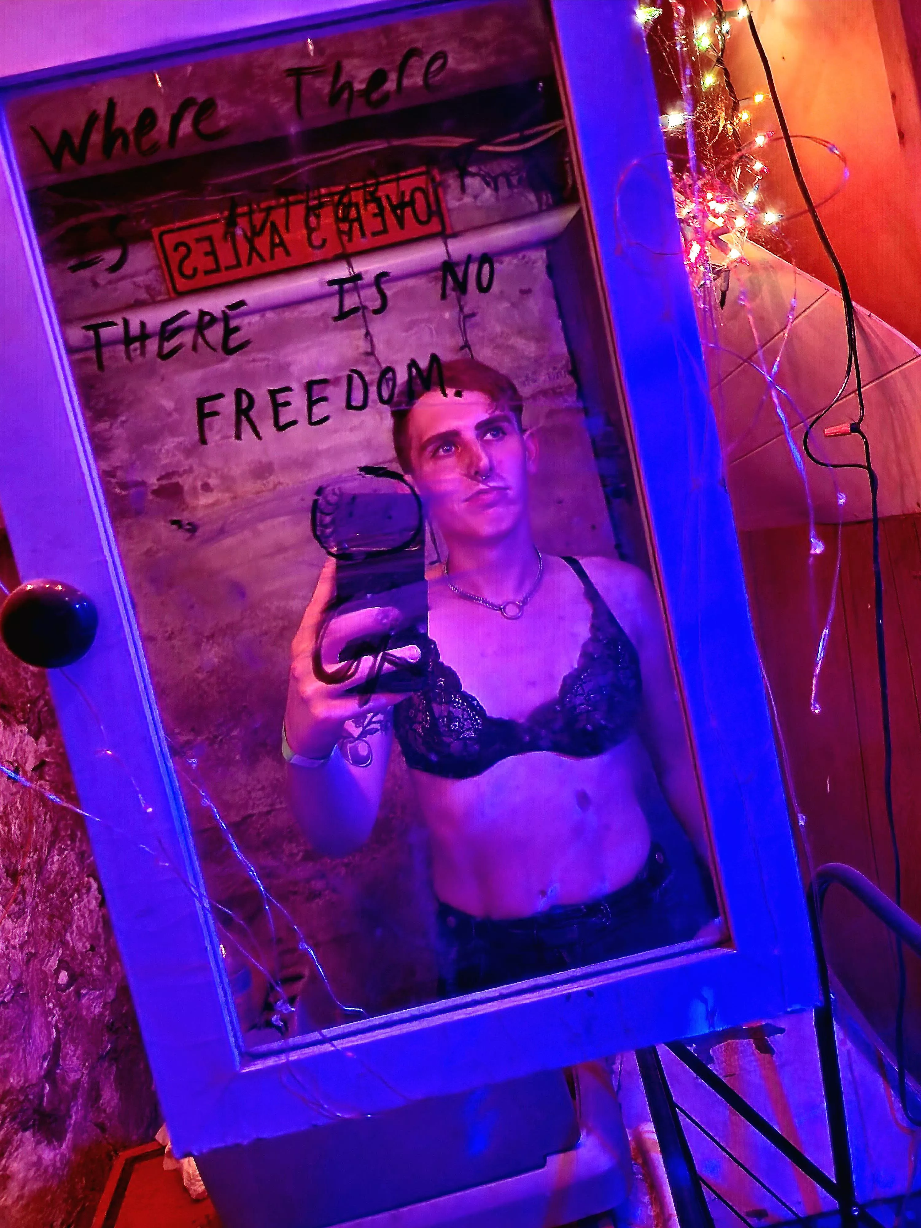 Mirror selfie from the bathroom at the hardcore show last night