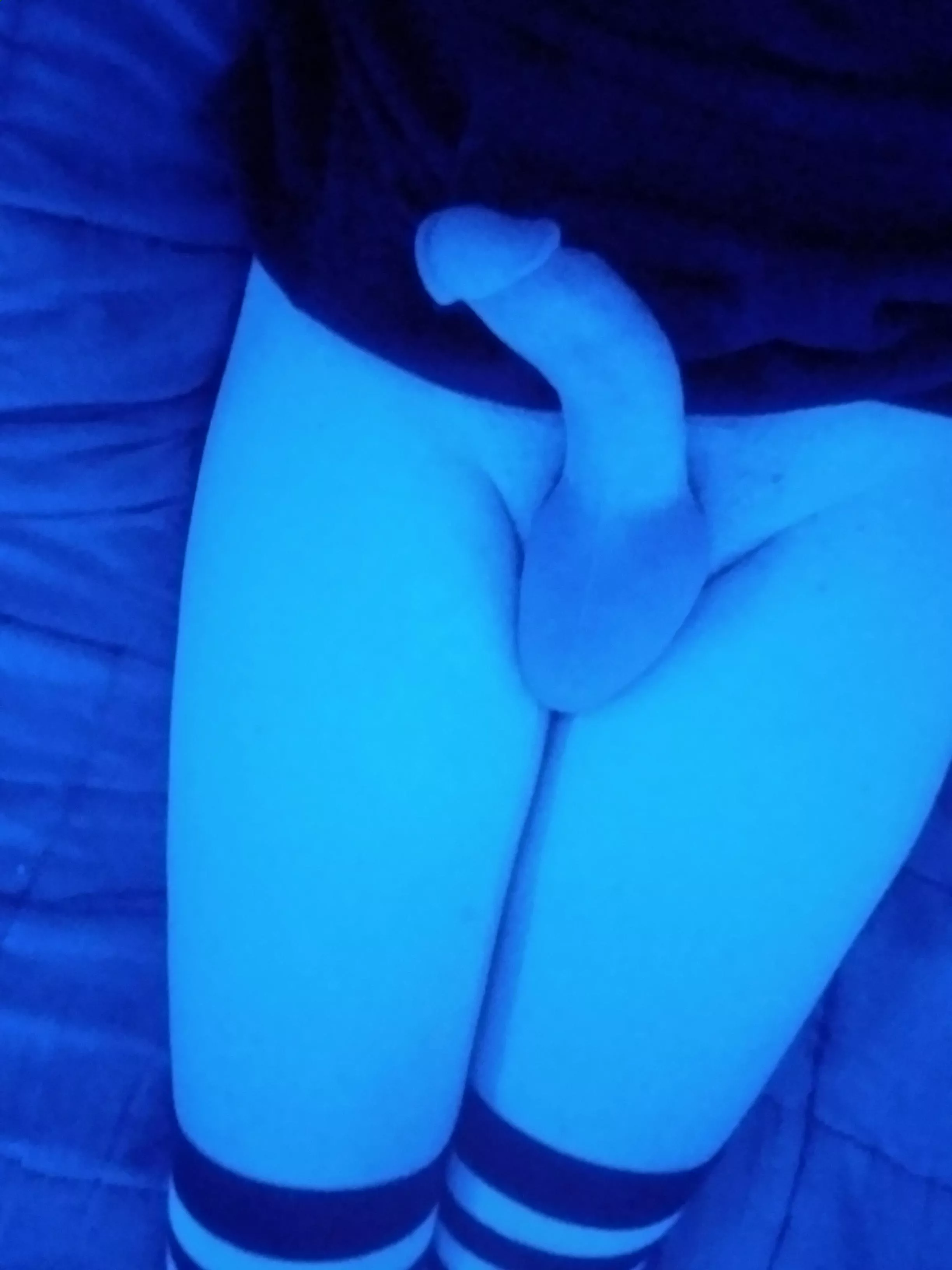 Take a seat it'll help you focus on the game I promise😏🤭