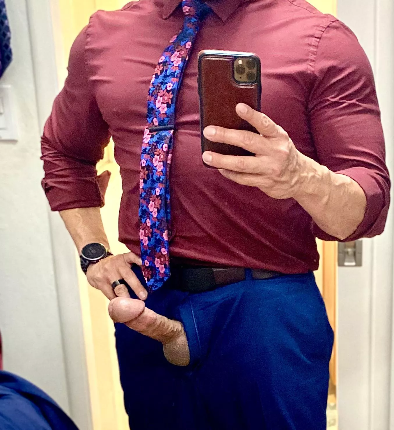 (40’s) dad of two, but I want to be a dad of three…. so who’s ovulating this week?