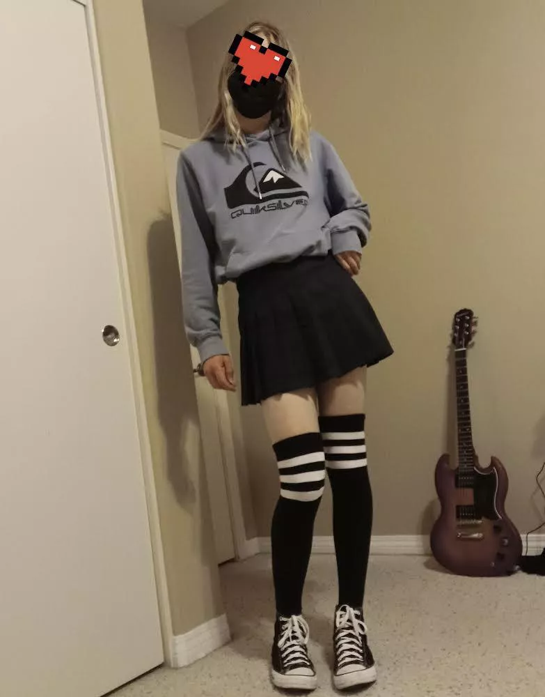 anyone think im cute